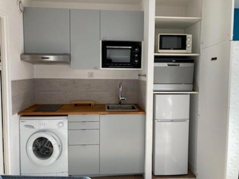Escapade Au Port Apartment Hyères Екстериор снимка