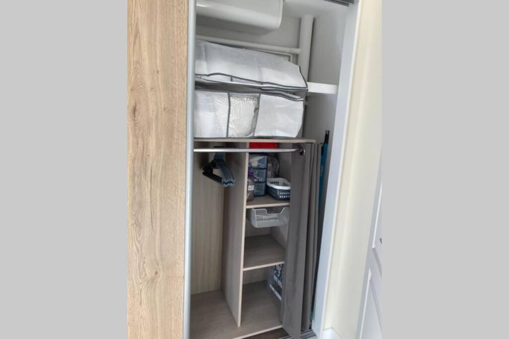 Escapade Au Port Apartment Hyères Екстериор снимка