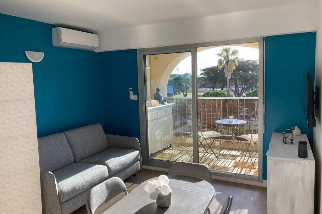 Escapade Au Port Apartment Hyères Екстериор снимка